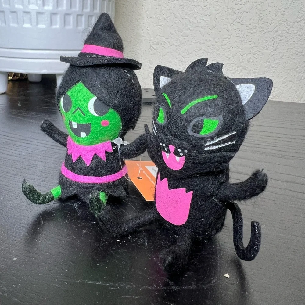 NEW Target Hyde & EEK! Halloween Witch and Cat Duo Figurine